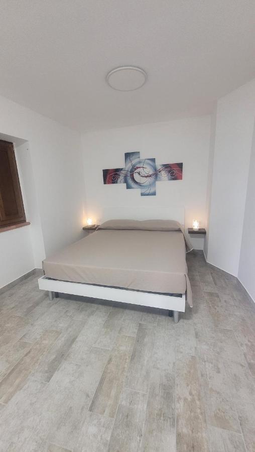 Luciae Domus Hotel Roccascalegna Bagian luar foto