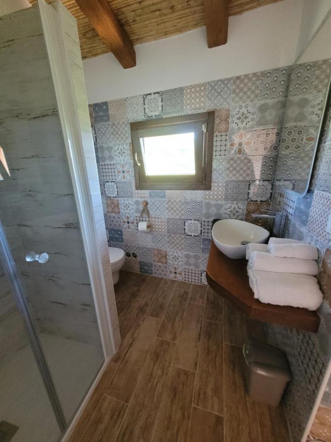 Luciae Domus Hotel Roccascalegna Bagian luar foto