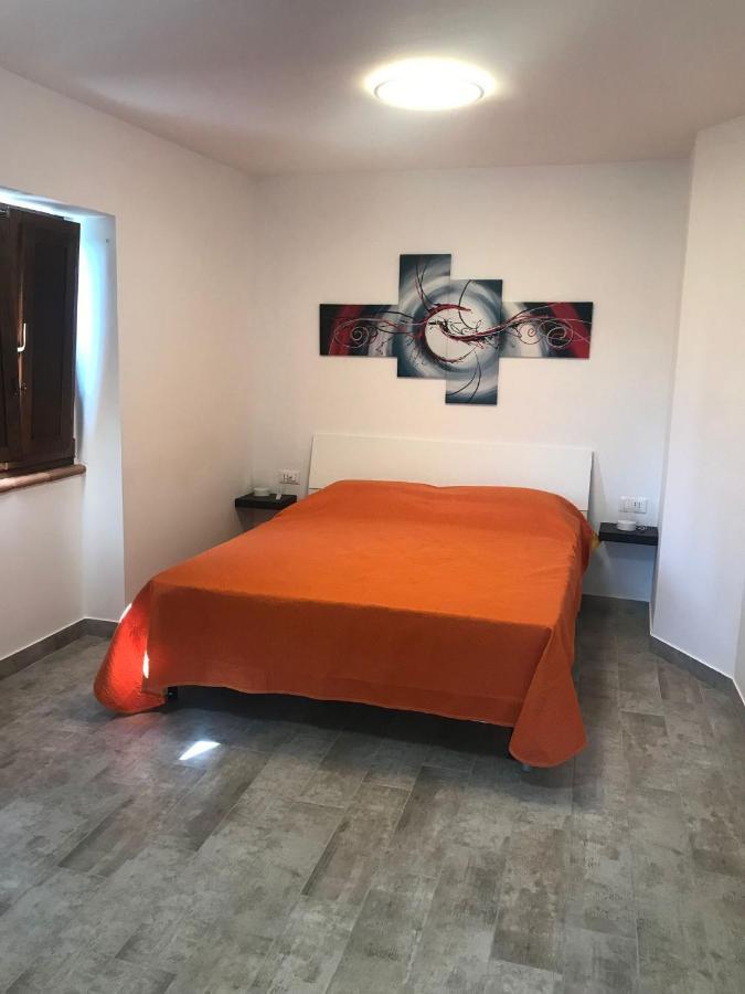 Luciae Domus Hotel Roccascalegna Bagian luar foto